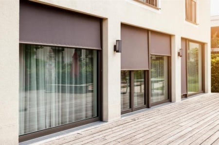 Les cl&eacute;s d'une parfaite installation de stores &agrave; S&eacute;lestat